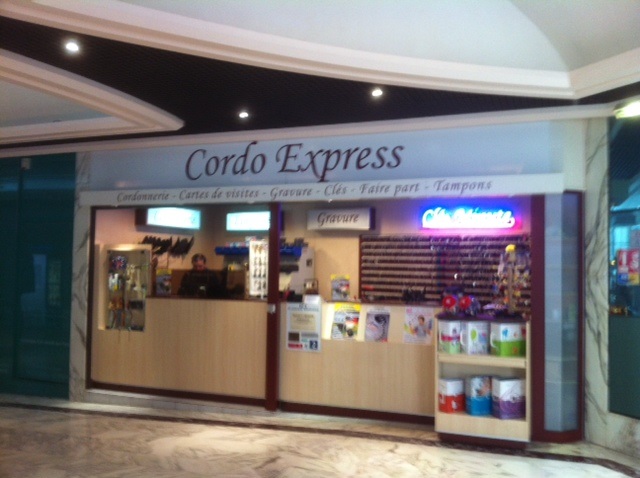 SARL PLOUSEAU - CORDONNERIE EXPRESS