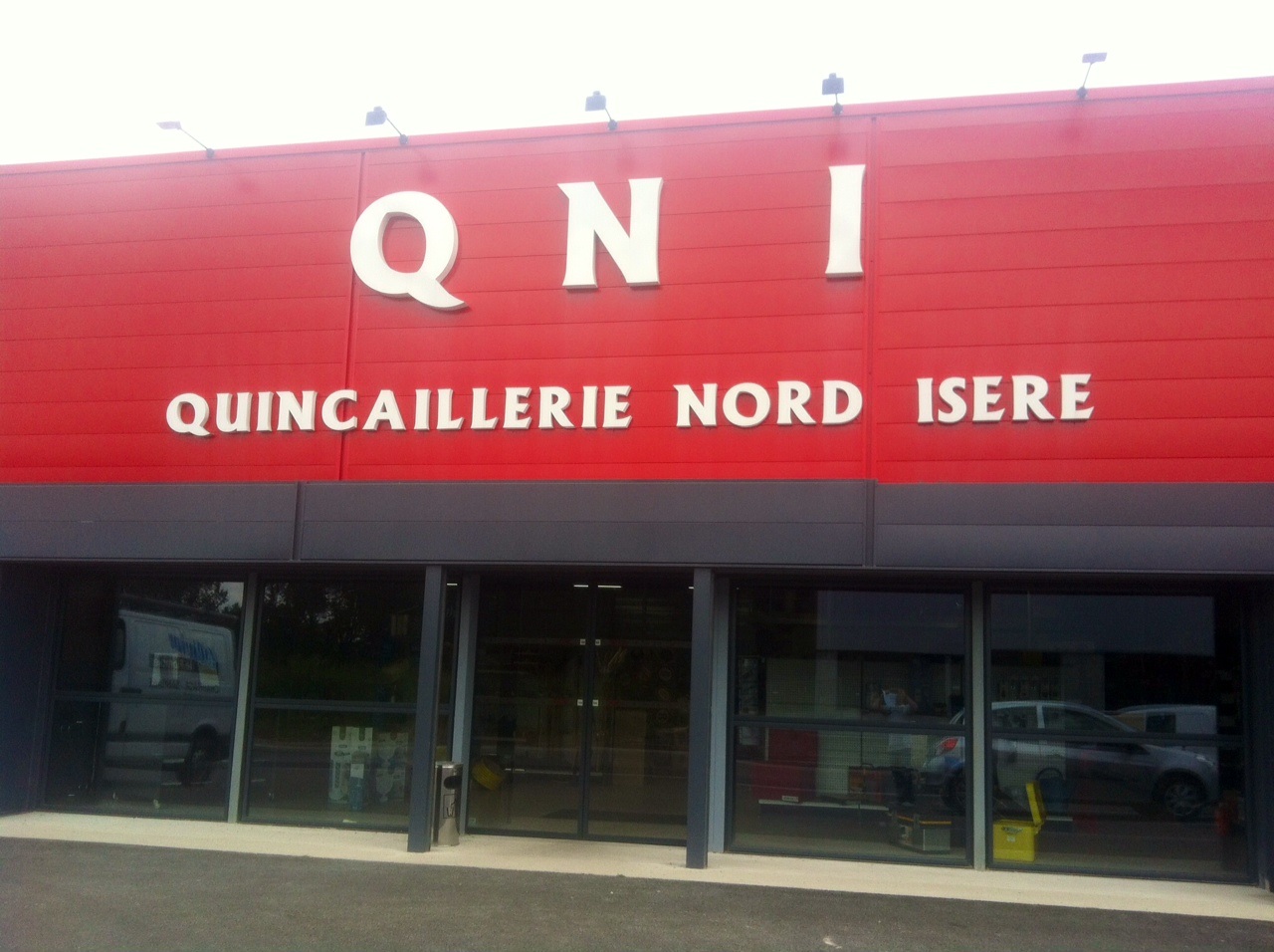 QUINCAILLERIE NORD ISERE