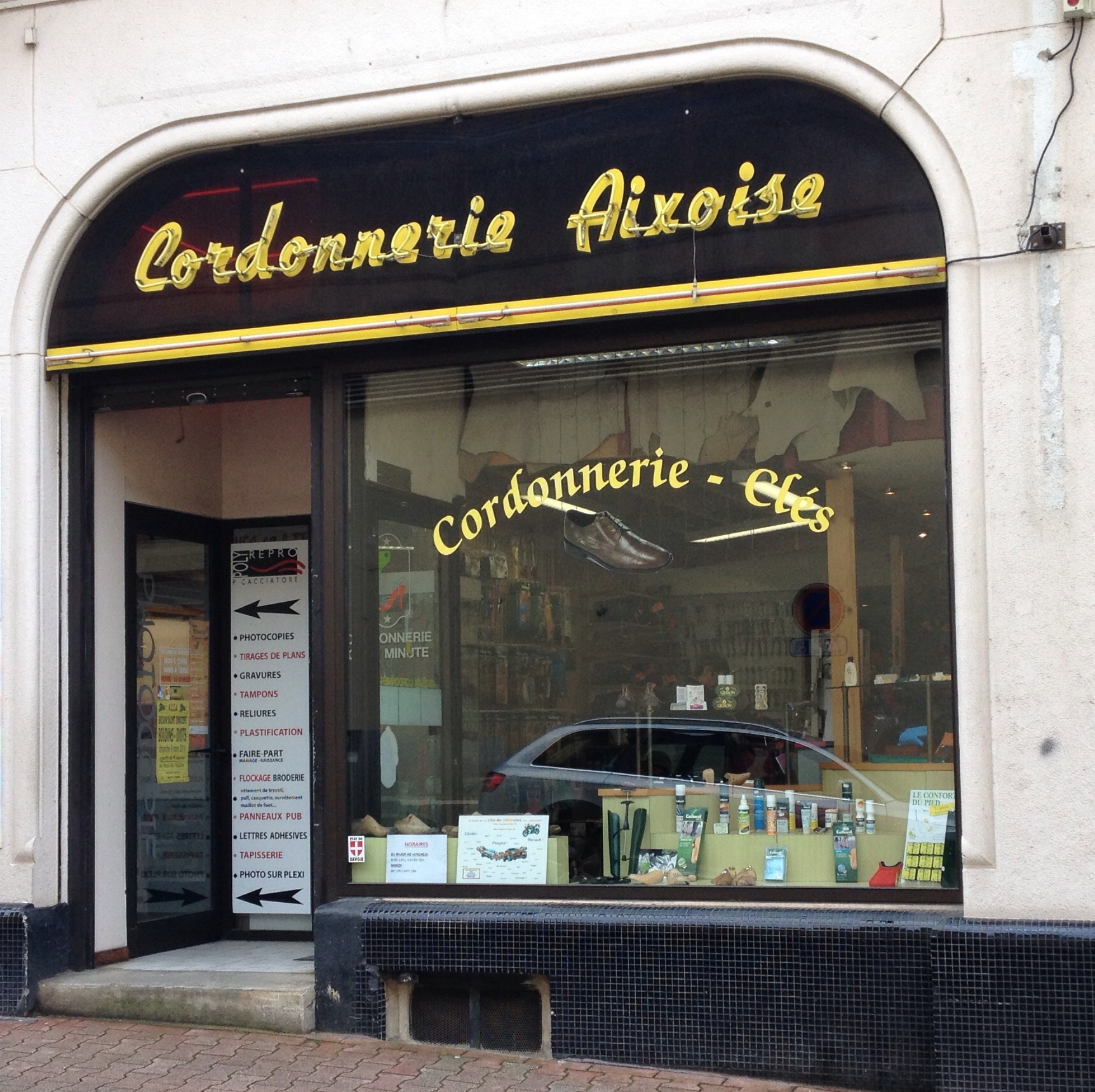 LA CORDONNERIE AIXOISE